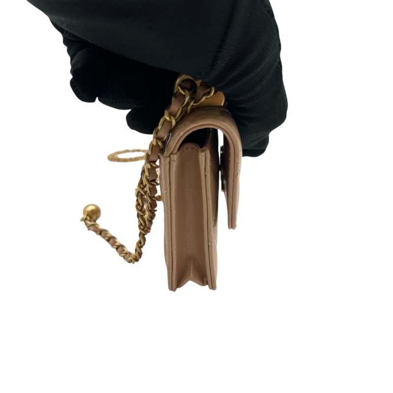 【美收精品】CHANEL 奶茶色長鍊包 B-863【隔月月中將轉賣至日本 上架期限30天】-3