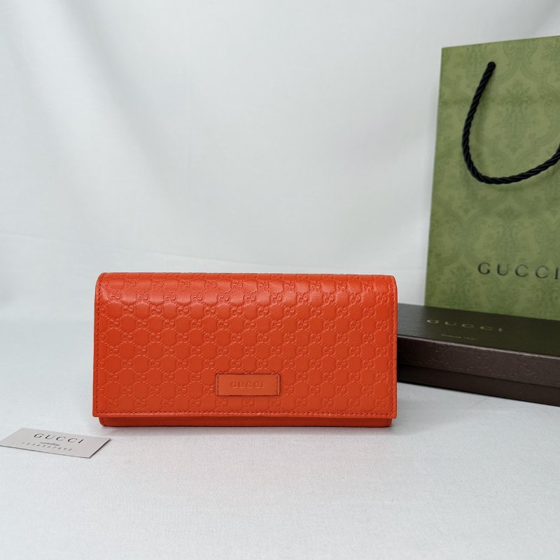 GUCCI 全皮革Logo壓紋翻蓋長夾-0