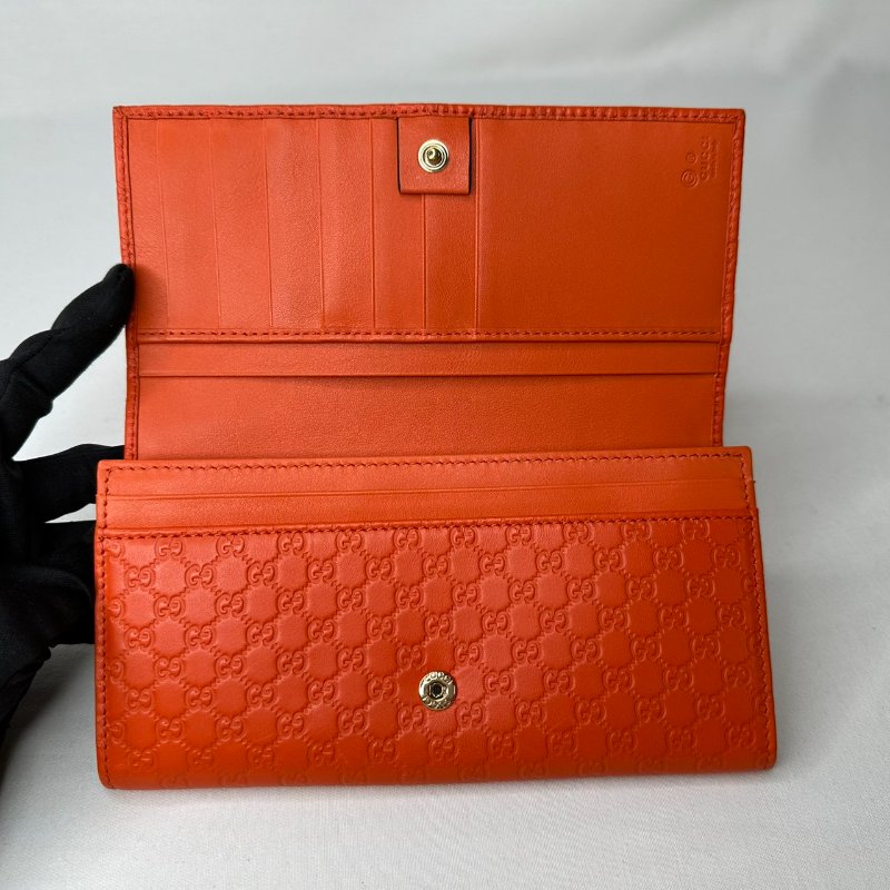 GUCCI 全皮革Logo壓紋翻蓋長夾-6