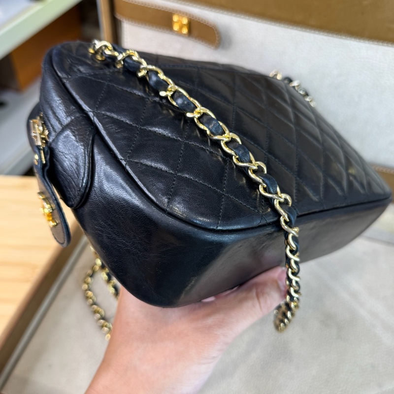 上架中🔑Chanel 黑羊元寶拉鍊相機包-7