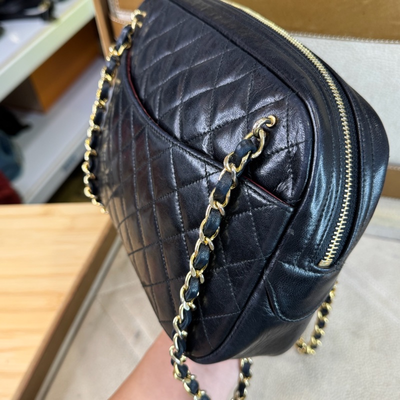 上架中🔑Chanel 黑羊元寶拉鍊相機包-8