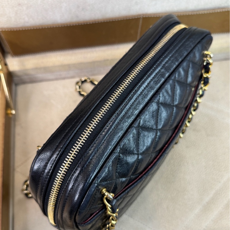 上架中🔑Chanel 黑羊元寶拉鍊相機包-13