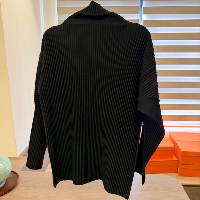 Homme Plisse 高領上衣-1