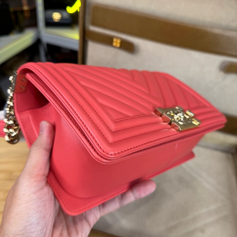 上架中🔑Chanel 粉橘山形BOY 25翻蓋鍊包-2