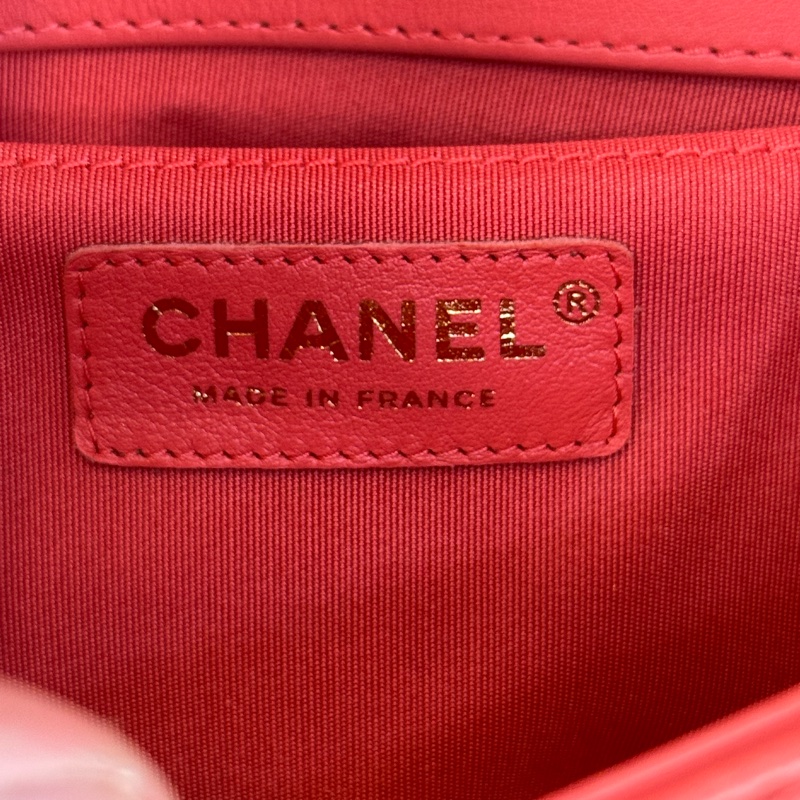 上架中🔑Chanel 粉橘山形BOY 25翻蓋鍊包-23
