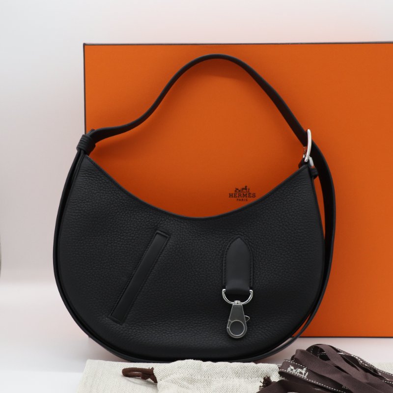 【全新品♥️不撞包】Hermès 愛馬仕 Arcon 黑色 牛皮 W 刻 2024 年 肩背包 斜背包 (可以調節長度)|專櫃 210,000-0