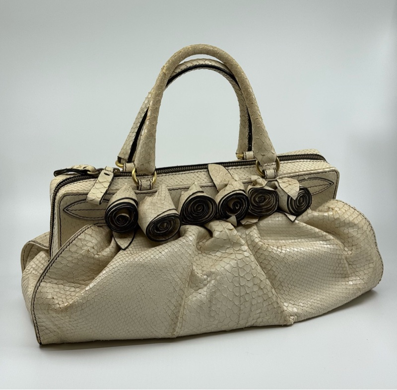 Valentino 米白色蛇皮面手抽袋-1