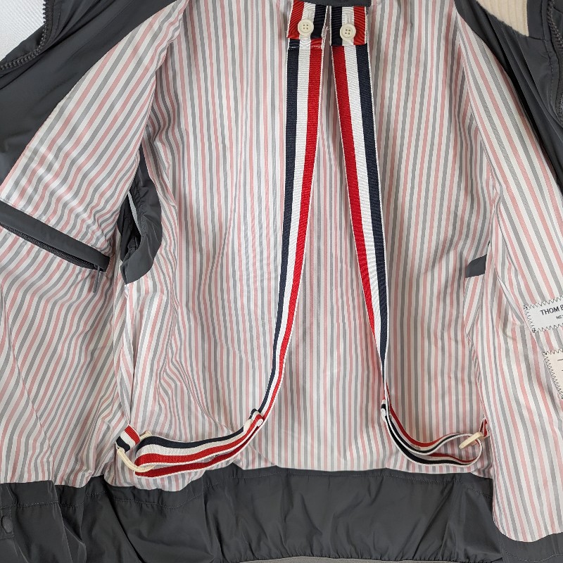 莉亞精品♡Thom Browne 立領經典四槓羽絨外套 尺碼4 近新閒置-5
