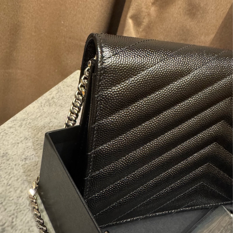 YSL 魚子醬信封式WOC 黑銀 19公分大全配台灣購證-11