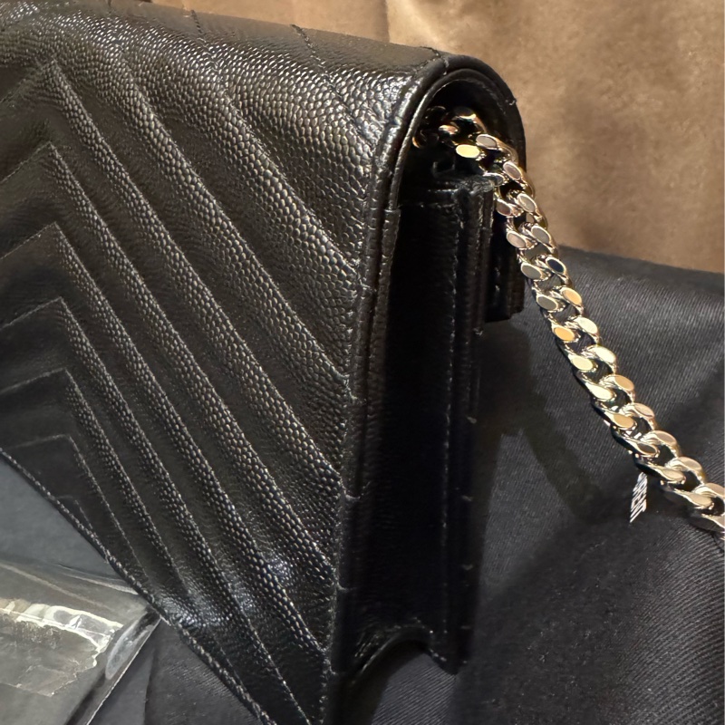 YSL 魚子醬信封式WOC 黑銀 19公分大全配台灣購證-12