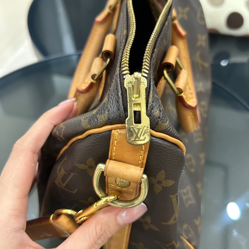 LV speedy 30 新款附背帶、盒子、購證-3