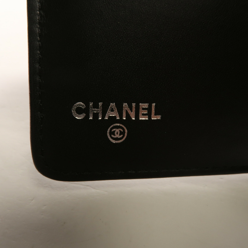 CHANEL 漆皮皮革Wallet銀扣錢包-10