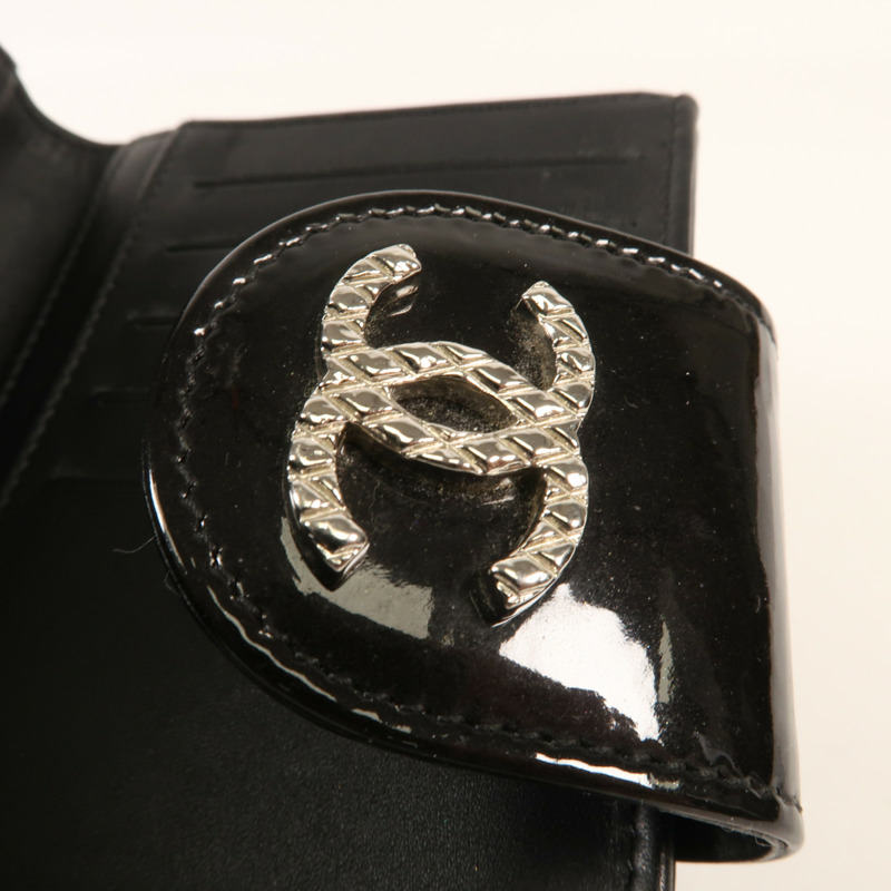 CHANEL 漆皮皮革Wallet銀扣錢包-11