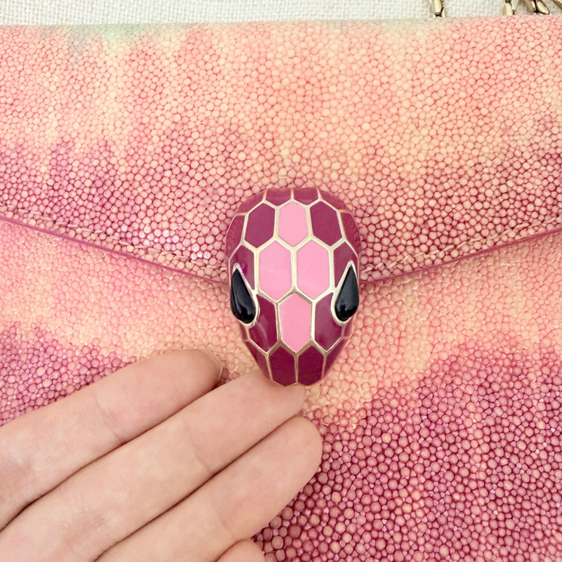 寶格麗Bvlgari  情人節限定💗珍珠魚皮極光色-4
