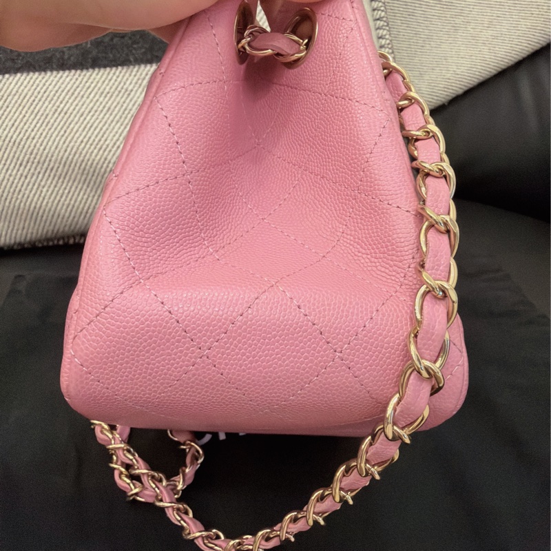 CHANEL 23P粉Mini Tote 背包 斜背 黑 櫻花粉-6