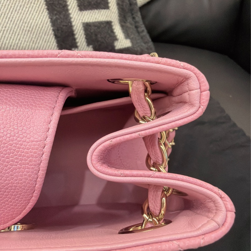 CHANEL 23P粉Mini Tote 背包 斜背 黑 櫻花粉-10