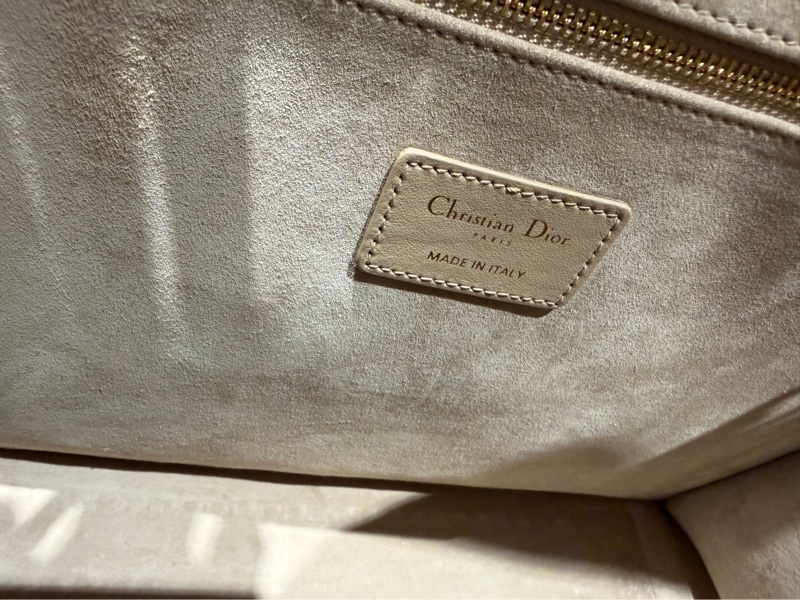 Dior Book 奶茶 裸 淡米色 裸奶Macrocannage 五格 大籐格紋 小牛皮 托特包 手提包 側背包 肩背包 斜背包-23