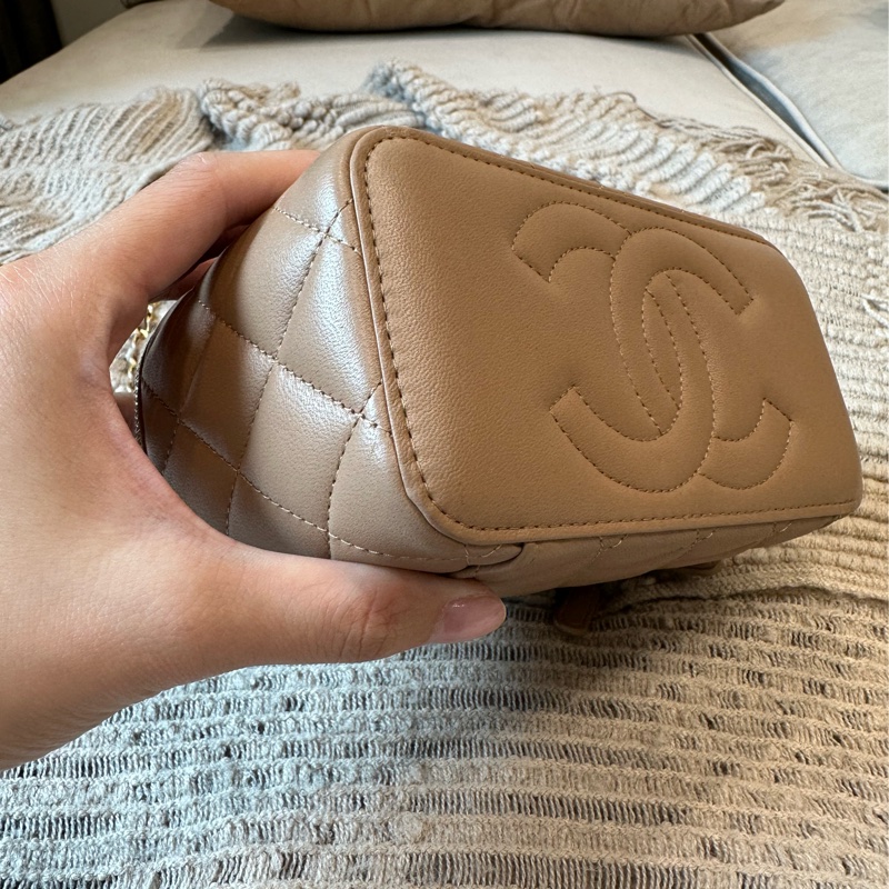 Chanel 長盒子 化妝包 側背包 米色 台灣專櫃購入全配-31