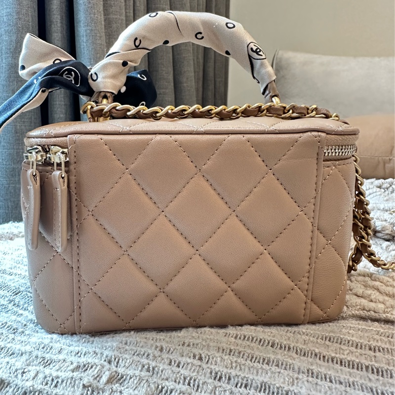 Chanel 長盒子 化妝包 側背包 米色 台灣專櫃購入全配-34