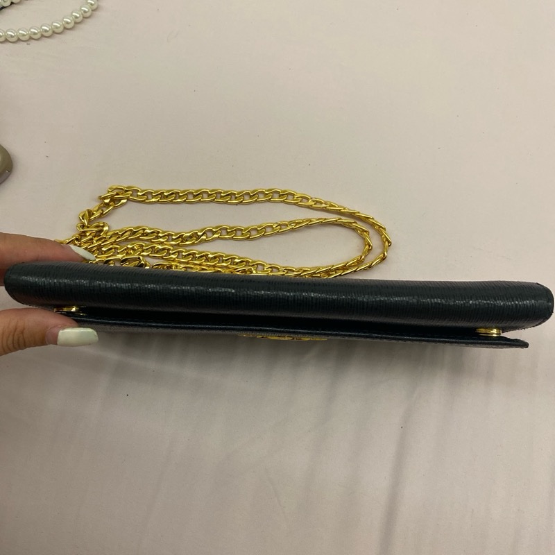 Prada woc 水波紋側背鍊條包-8