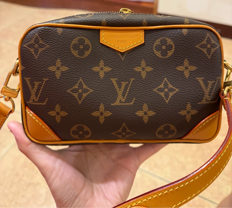LV 路易威登 男包 M14058 大全配 相機包-1