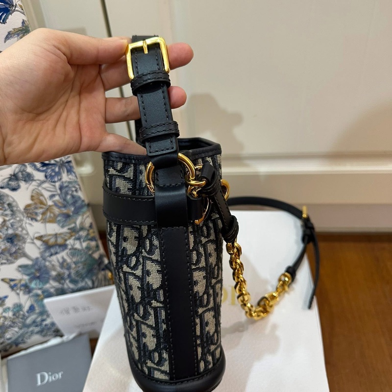 Dior cet’s 水桶 小號-4
