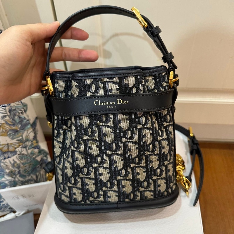 Dior cet’s 水桶 小號-10