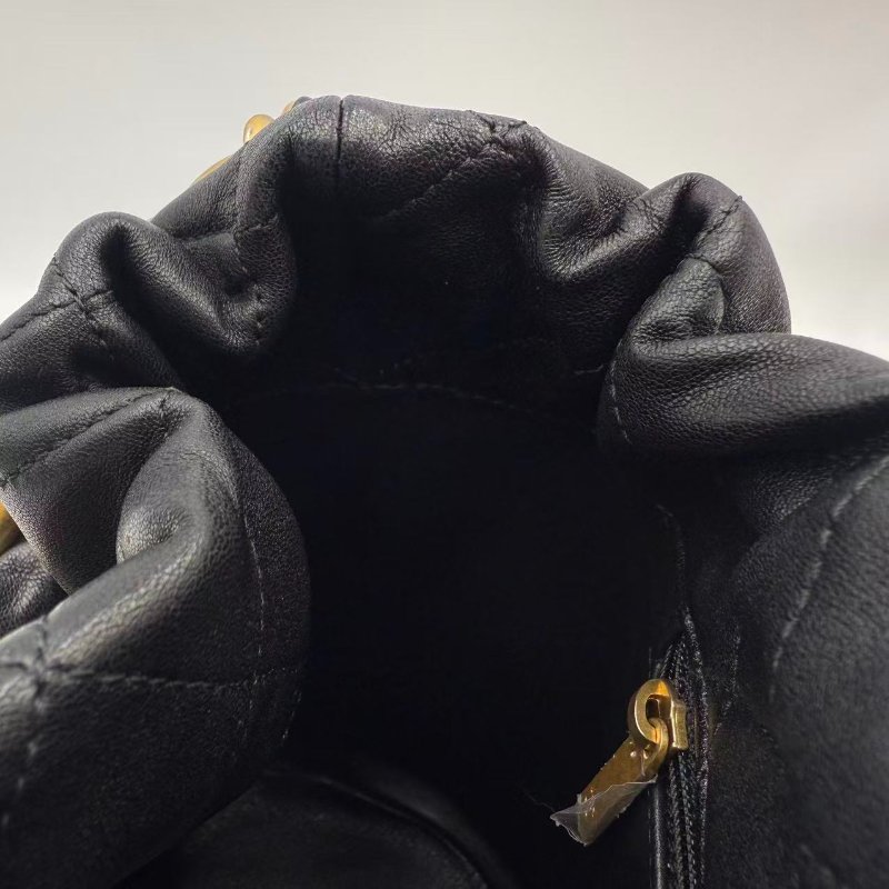 Chanel 黑色小金球抽繩菱格 水桶兩用袋(斜揹/手挽)-9