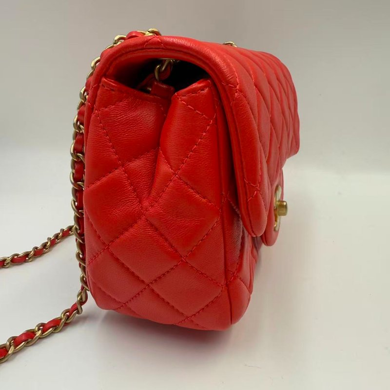 CHANEL Mini Flap Bag 珊瑚紅羊皮金球方胖子-2