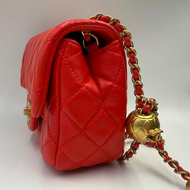 CHANEL Mini Flap Bag 珊瑚紅羊皮金球方胖子-3