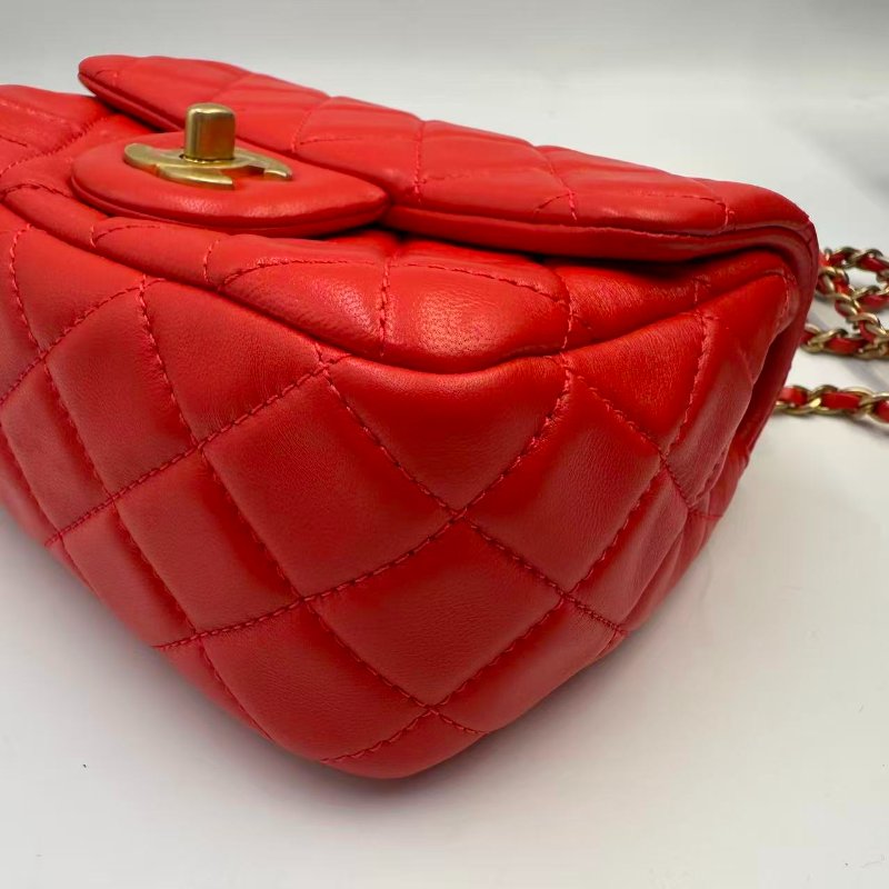 CHANEL Mini Flap Bag 珊瑚紅羊皮金球方胖子-5