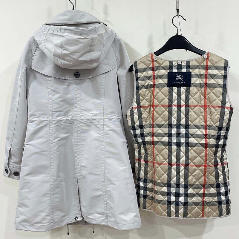Burberry 倫敦 二件式格紋連帽風衣外套(帽可收) 內搭一件可拆卸的格紋背心-1