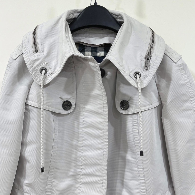 Burberry 倫敦 二件式格紋連帽風衣外套(帽可收) 內搭一件可拆卸的格紋背心-2