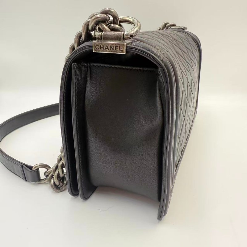 CHANEL boy25 黑色銀扣羊皮-2