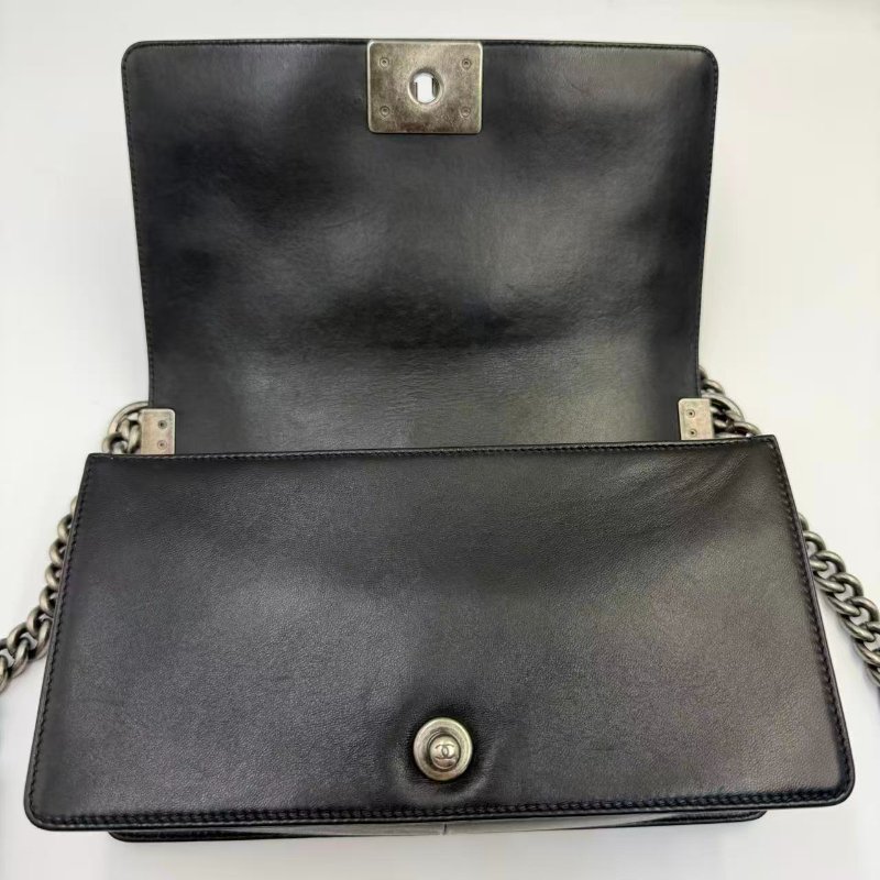 CHANEL boy25 黑色銀扣羊皮-11