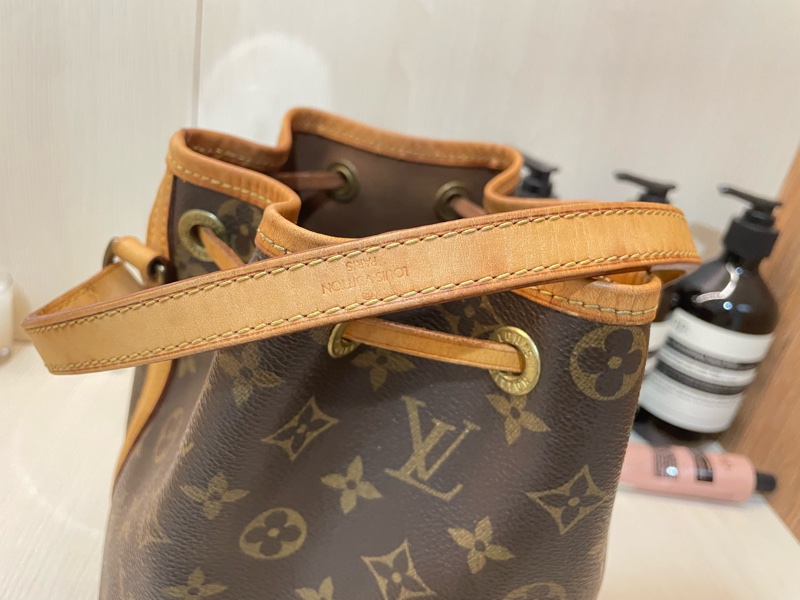 二手 LV louis vuitton 絕版 迷你水桶包 m42227 mini noe-2