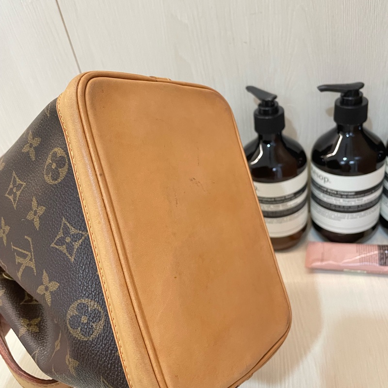 二手 LV louis vuitton 絕版 迷你水桶包 m42227 mini noe-4