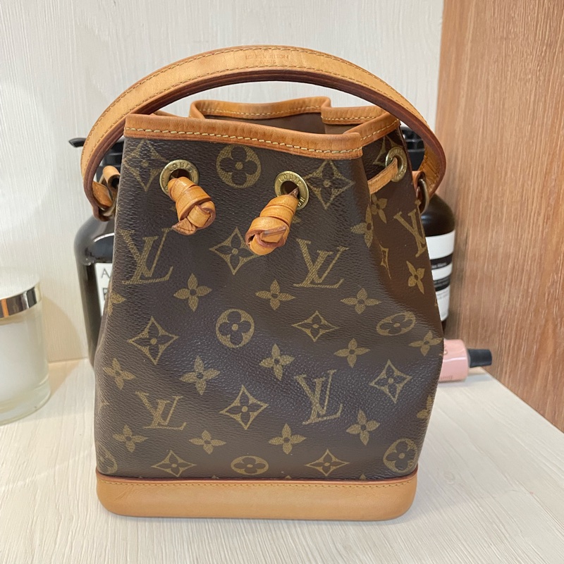 二手 LV louis vuitton 絕版 迷你水桶包 m42227 mini noe-5