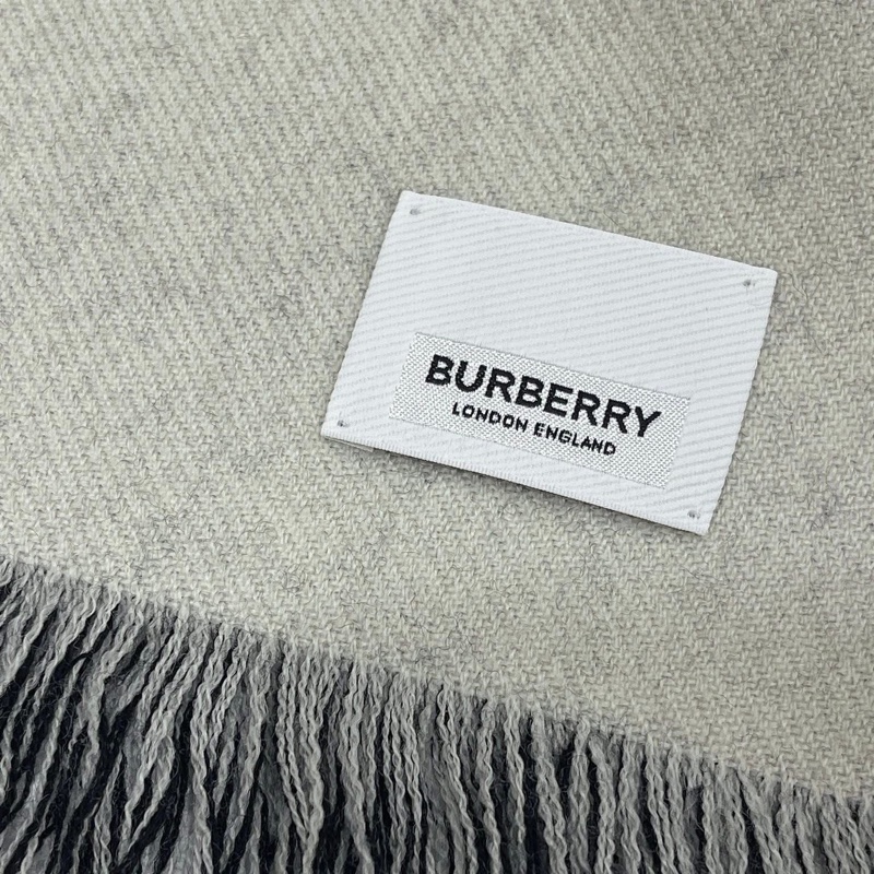 Burberry 新標 字母羊毛圍巾-8