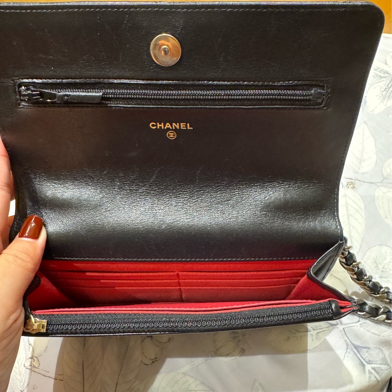 Chanel WOC 19 黑金鏈包 割愛售出-2