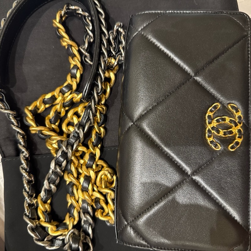 Chanel WOC 19 黑金鏈包 割愛售出-4