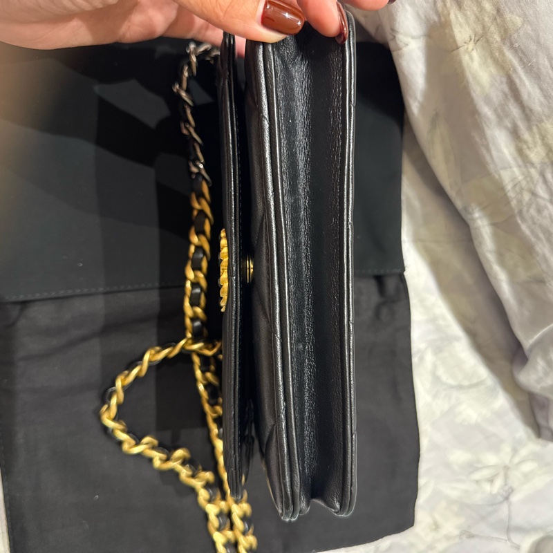 Chanel WOC 19 黑金鏈包 割愛售出-7