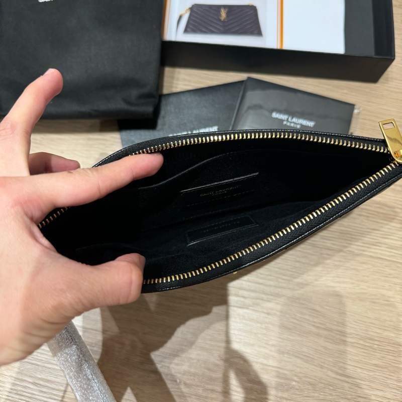 全新未使用 YSL手拿包 Saint Laurent 零錢包 卡夾包-4