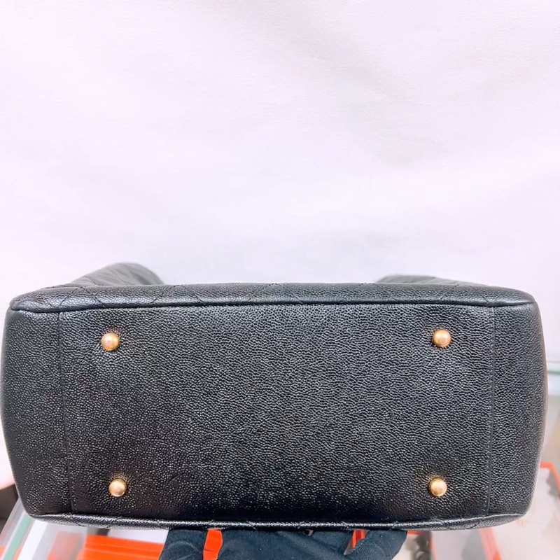 Chanel shopping tote 黑金牛皮托特包-2