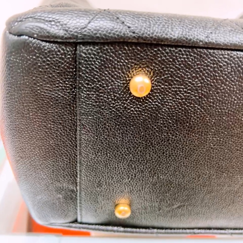 Chanel shopping tote 黑金牛皮托特包-3