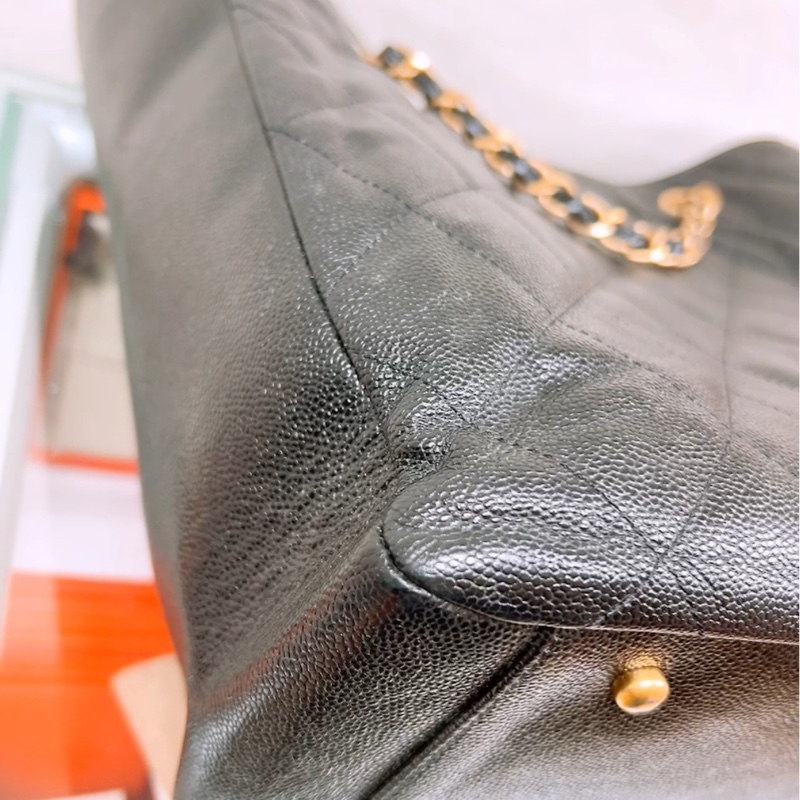 Chanel shopping tote 黑金牛皮托特包-11
