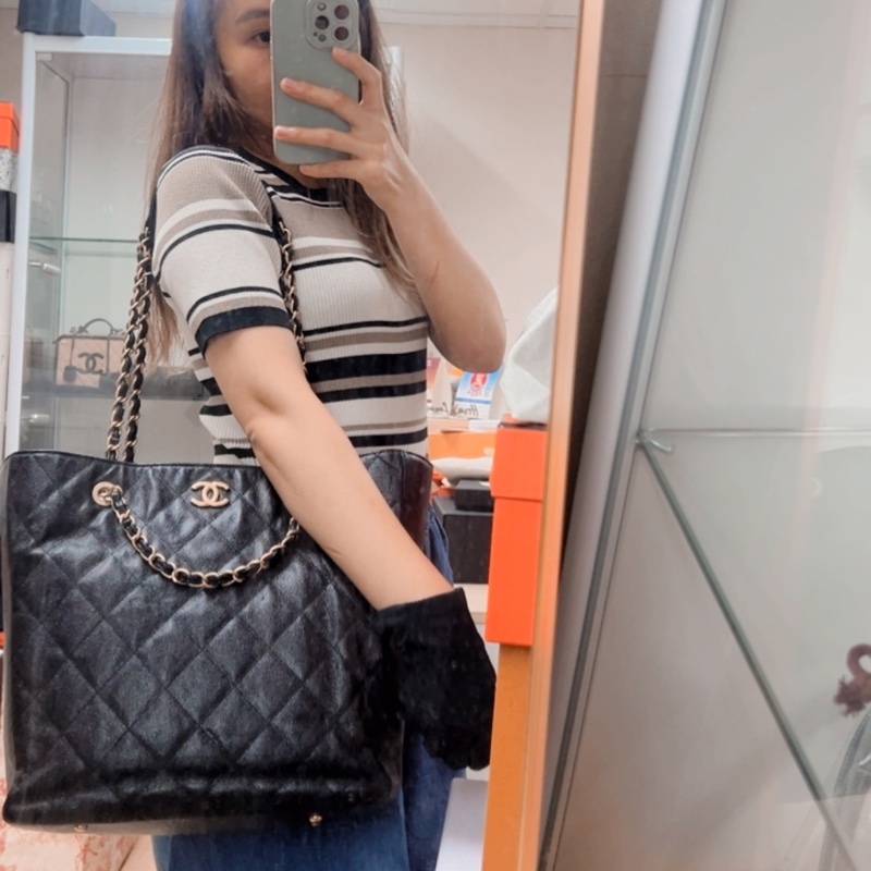 Chanel shopping tote 黑金牛皮托特包-15