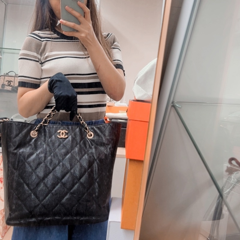 Chanel shopping tote 黑金牛皮托特包-16