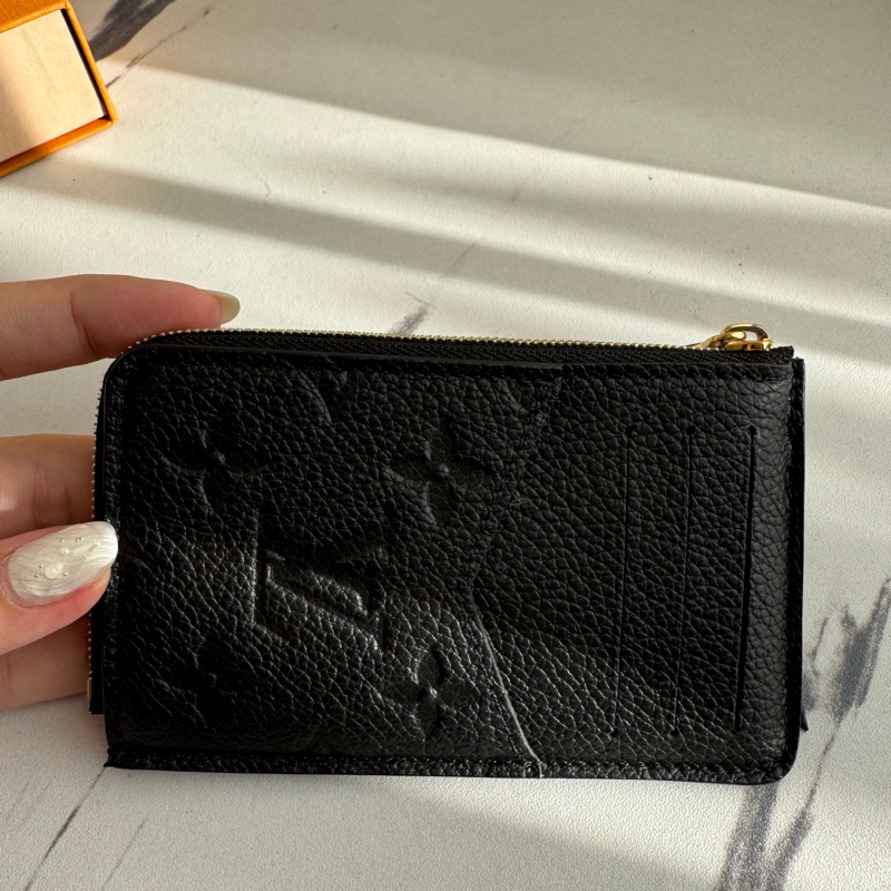 LV M69421 黑壓紋Recto Verso 名片夾-10