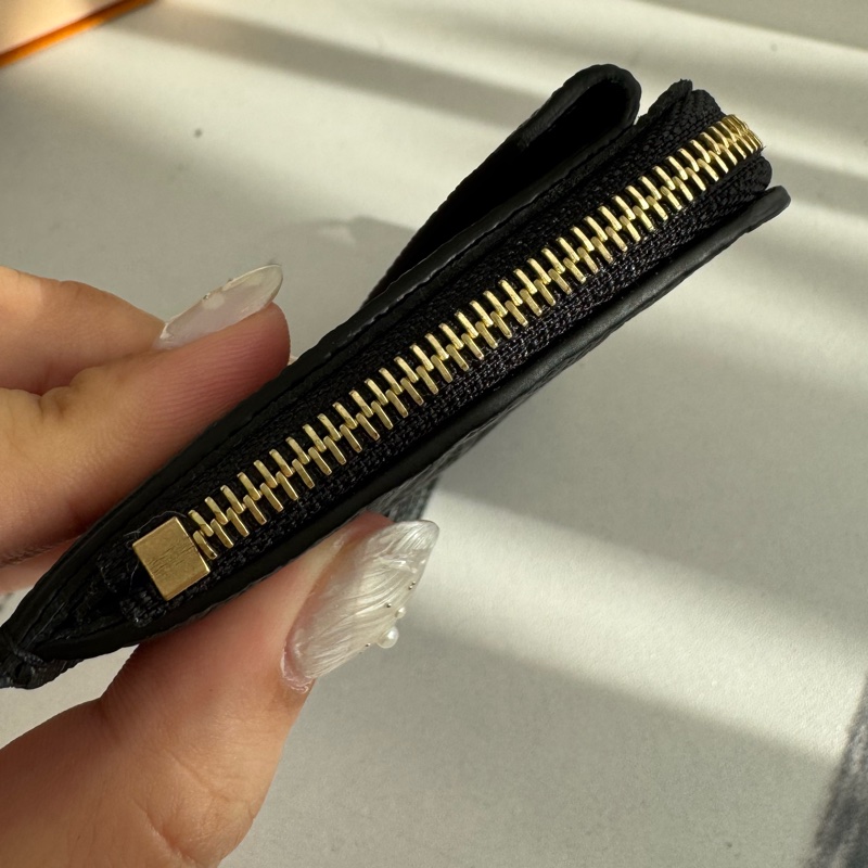 LV M69421 黑壓紋Recto Verso 名片夾-12